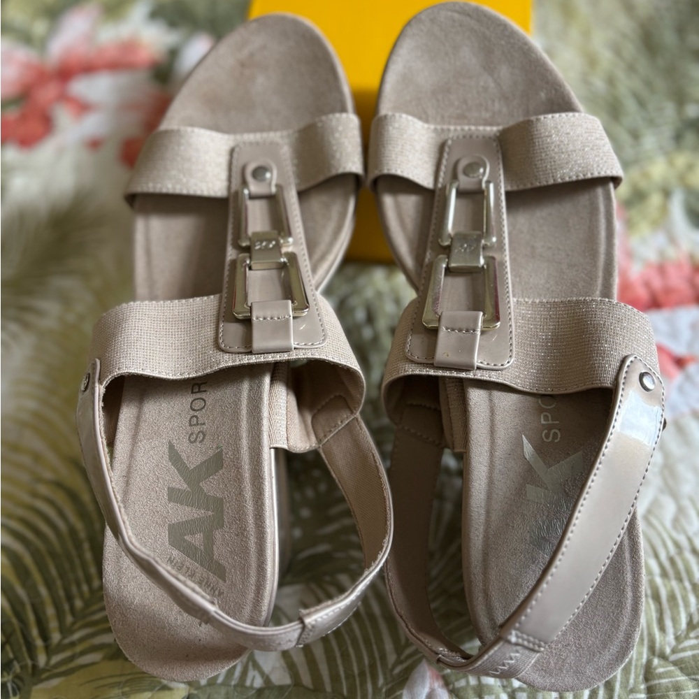 Anne Klein Beige Wedge Sandals with Silver Details 9.5M - Picture 2 of 5